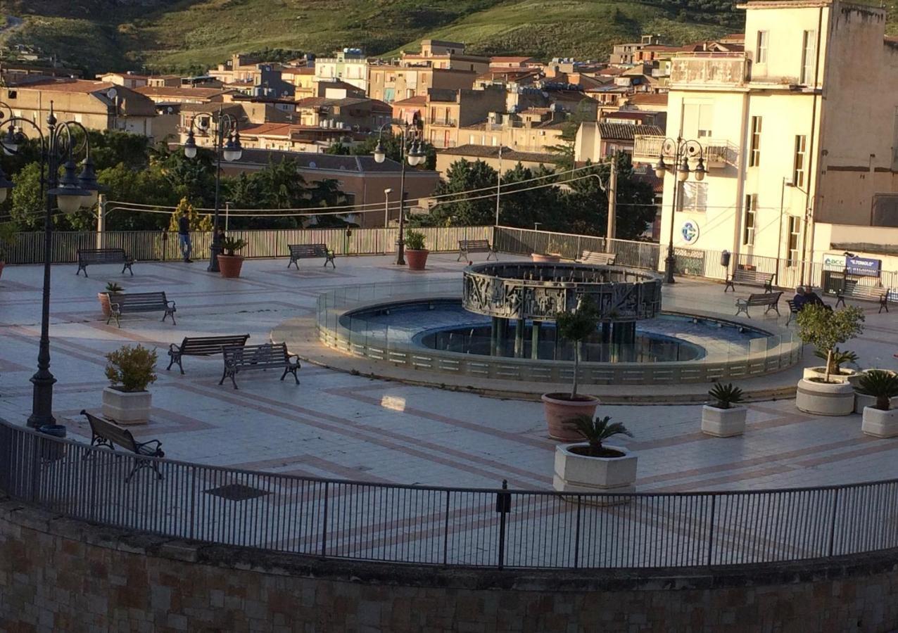 Fontana Di Li Rosi Lägenhet Campofranco Exteriör bild