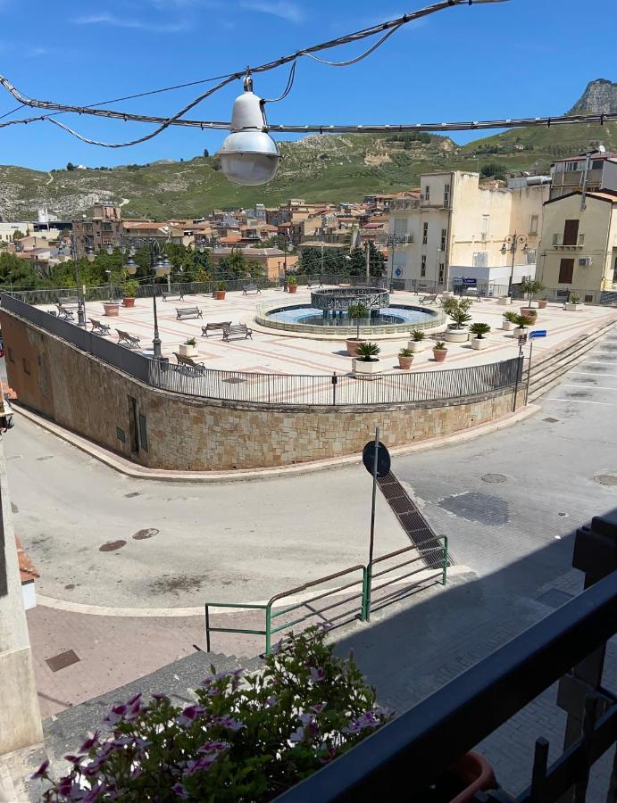 Fontana Di Li Rosi Lägenhet Campofranco Exteriör bild